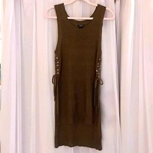 🦋rue 21 Sweater Vest